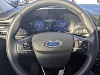 Photo 11 du bon plan FORD Kuga 2.5 Duratec 190ch FHEV E85 Titanium BVA occasion à 25990 €