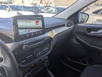 Photo 12 du bon plan FORD Kuga 2.5 Duratec 190ch FHEV E85 Titanium BVA occasion à 25990 €