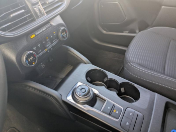 Photo 13 du bon plan FORD Kuga 2.5 Duratec 190ch FHEV E85 Titanium BVA occasion à 25990 €