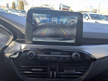 Photo 17 du bon plan FORD Kuga 2.5 Duratec 190ch FHEV E85 Titanium BVA occasion à 25990 €