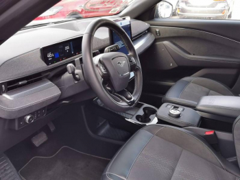 Photo 7 du bon plan FORD Mustang Mach-E Extended Range 99kWh 487ch AWD GT occasion à 38980 €