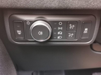 Photo 13 du bon plan FORD Mustang Mach-E Extended Range 99kWh 487ch AWD GT occasion à 38980 €