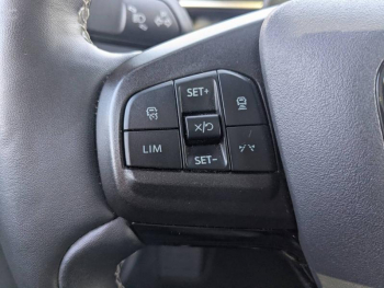 Photo 21 du bon plan FORD Mustang Mach-E Extended Range 99kWh 487ch AWD GT occasion à 38980 €