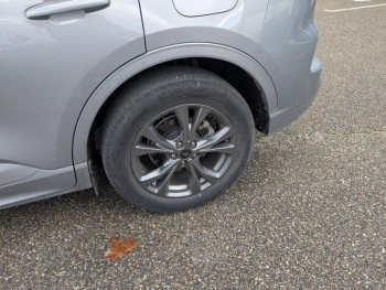 Photo 6 du bon plan FORD Kuga 2.5 Duratec 190ch FHEV E85 ST-Line BVA occasion à 27990 €