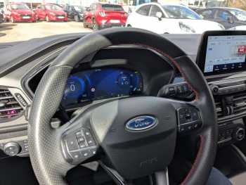 Photo 22 du bon plan FORD Kuga 2.5 Duratec 190ch FHEV E85 ST-Line BVA occasion à 27990 €