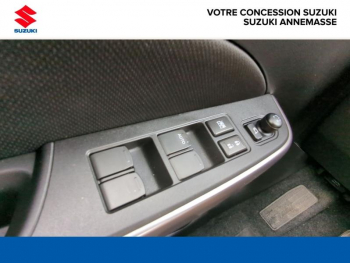 Photo 13 du bon plan SUZUKI Swift 1.2 Dualjet Hybrid 83ch Pack AllGrip occasion à 15490 €