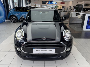Photo 3 du bon plan MINI Mini 5 Portes Cooper 136ch  Edition Greenwich occasion à 17900 €