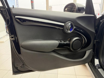 Photo 11 du bon plan MINI Mini 5 Portes Cooper 136ch  Edition Greenwich occasion à 17900 €