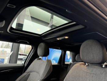 Photo 21 du bon plan MINI Mini 5 Portes Cooper 136ch  Edition Greenwich occasion à 17900 €