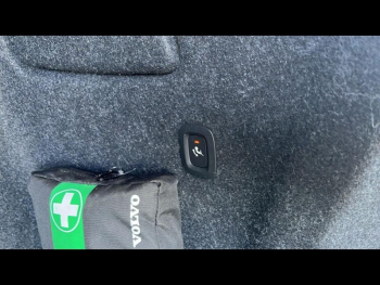 Photo 10 du bon plan VOLVO XC40 B3 163ch Start DCT 7 occasion à 29990 €