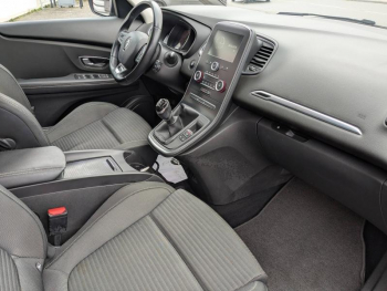 Photo 11 du bon plan RENAULT Grand Scenic 1.5 dCi 110ch Energy Business 7 places occasion à 11900 €