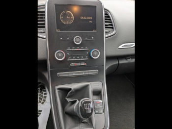 Photo 16 du bon plan RENAULT Grand Scenic 1.5 dCi 110ch Energy Business 7 places occasion à 11900 €
