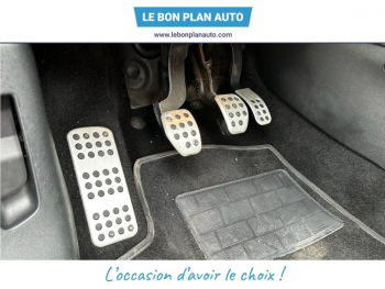 Photo 18 du bon plan PEUGEOT 208 1.6 THP 200ch GTI 3p occasion à 7880 €