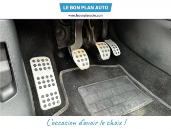 Photo 45 du bon plan PEUGEOT 208 1.6 THP 200ch GTI 3p occasion à 7880 €