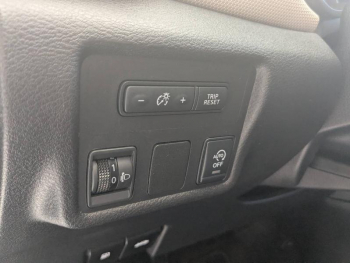 Photo 16 du bon plan NISSAN Micra 1.0 DIG-T 117ch N-Connecta 2018 occasion à 11390 €