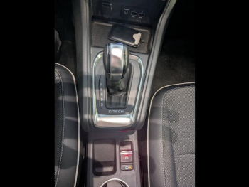 Photo 8 du bon plan RENAULT Captur 1.6 E-Tech hybride 145ch Intens -21 occasion à 17890 €