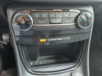 Photo 23 du bon plan FORD Puma 1.0 Flexifuel 125ch S&S mHEV Titanium occasion à 19990 €