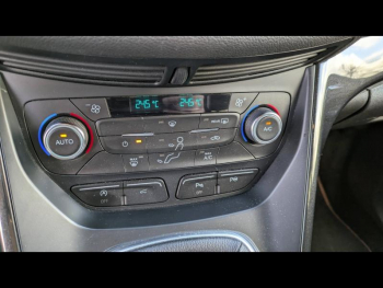 Photo 25 du bon plan FORD Kuga 1.5 TDCi 120ch Stop&Start ST-Line 4x2 Euro6.2 occasion à 16490 €