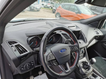 Photo 26 du bon plan FORD Kuga 1.5 TDCi 120ch Stop&Start ST-Line 4x2 Euro6.2 occasion à 16490 €