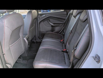 Photo 34 du bon plan FORD Kuga 1.5 TDCi 120ch Stop&Start ST-Line 4x2 Euro6.2 occasion à 16490 €