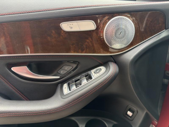 Photo 20 du bon plan MERCEDES-BENZ GLC 43 AMG 367ch 4Matic 9G-Tronic Euro6d-T occasion à 44990 €