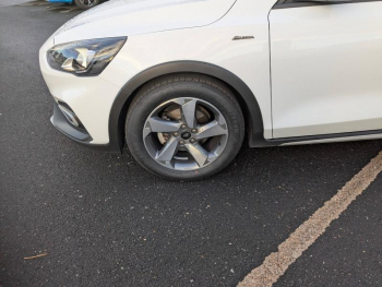 Photo 11 du bon plan FORD Focus Active 1.0 Flexifuel 125ch mHEV occasion à 13990 €