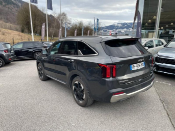 Photo 6 du bon plan KIA Sorento 1.6 T-GDi 215ch HEV Premium 7 places occasion à 59990 €