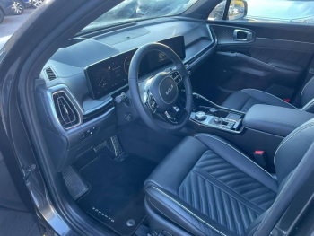 Photo 7 du bon plan KIA Sorento 1.6 T-GDi 215ch HEV Premium 7 places occasion à 59990 €