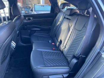 Photo 8 du bon plan KIA Sorento 1.6 T-GDi 215ch HEV Premium 7 places occasion à 59990 €