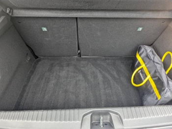 Photo 5 du bon plan RENAULT Clio 1.0 TCe 90ch Limited -21N occasion à 13950 €