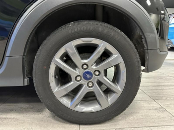 Photo 5 du bon plan FORD Ka+ Active 1.2 Ti-VCT 85ch S&S occasion à 8680 €