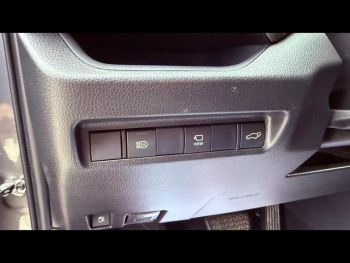 Photo 10 du bon plan TOYOTA RAV4 Hybride 218ch Collection 2WD occasion à 27900 €