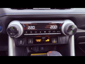 Photo 13 du bon plan TOYOTA RAV4 Hybride 218ch Collection 2WD occasion à 27900 €