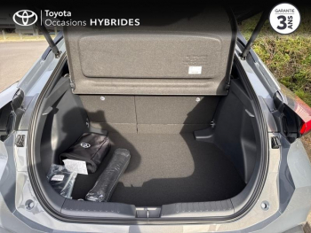 Photo 10 du bon plan TOYOTA C-HR 1.8 Hybride 140ch Graphic MY26 occasion à 34190 €