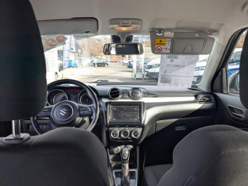 Photo 19 du bon plan SUZUKI Swift 1.0 Boosterjet 111ch Pack Auto Euro6d-T occasion à 13980 €