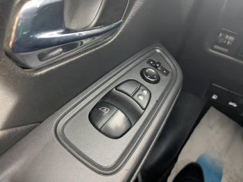 Photo 11 du bon plan NISSAN Micra 1.0 IG-T 100ch Made in France 2020 occasion à 11490 €