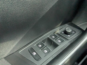 Photo 15 du bon plan VOLKSWAGEN T-Roc 1.5 TSI EVO 150ch Lounge DSG7 Euro6d-T 117g occasion à 20990 €