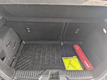 Photo 18 du bon plan FORD Fiesta 1.0 EcoBoost 100ch Stop&Start ST-Line 5p occasion à 9990 €