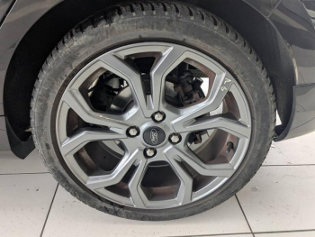 Photo 20 du bon plan FORD Fiesta 1.0 EcoBoost 100ch Stop&Start ST-Line 5p occasion à 9990 €