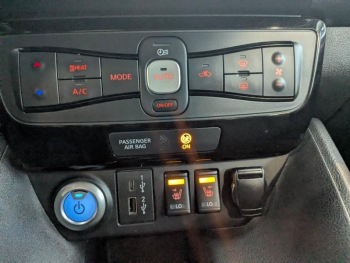 Photo 14 du bon plan NISSAN Leaf 217ch e+ 62kWh N-Connecta 21 occasion à 14990 €