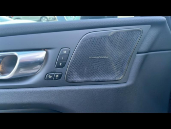 Photo 13 du bon plan VOLVO XC60 T6 Hybride Rechargeable 253 + 145ch Ultra Style Chrome Geartronic 8 AWD occasion à 56900 €