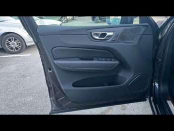Photo 14 du bon plan VOLVO XC60 T6 Hybride Rechargeable 253 + 145ch Ultra Style Chrome Geartronic 8 AWD occasion à 56900 €