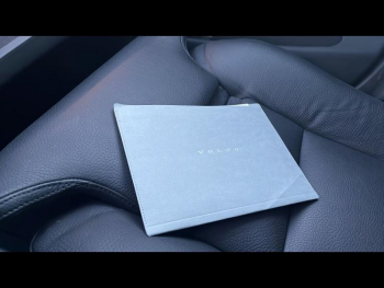 Photo 27 du bon plan VOLVO XC60 T6 Hybride Rechargeable 253 + 145ch Ultra Style Chrome Geartronic 8 AWD occasion à 56900 €