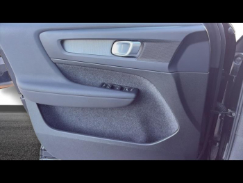 Photo 16 du bon plan VOLVO XC40 B3 163ch Start DCT 7 occasion à 35400 €