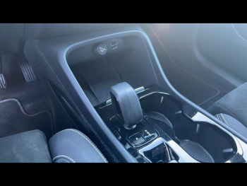 Photo 14 du bon plan VOLVO XC40 T5 Recharge 180 + 82ch Plus DCT 7 occasion à 29990 €