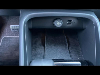 Photo 15 du bon plan VOLVO XC40 T5 Recharge 180 + 82ch Plus DCT 7 occasion à 29990 €