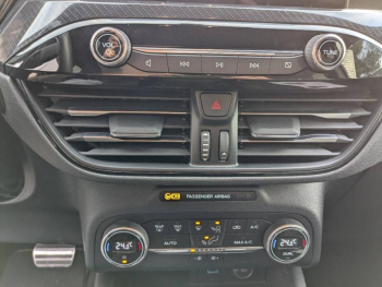 Photo 13 du bon plan FORD Kuga 1.5 EcoBlue 120ch ST-Line BVA occasion à 19990 €