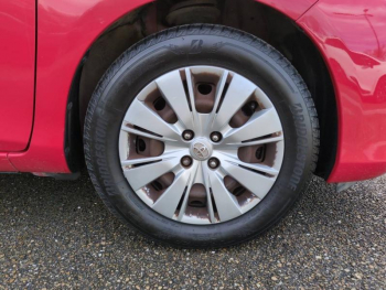 Photo 10 du bon plan TOYOTA Yaris 100 VVT-i Dynamic CVT 5p occasion à 6490 €