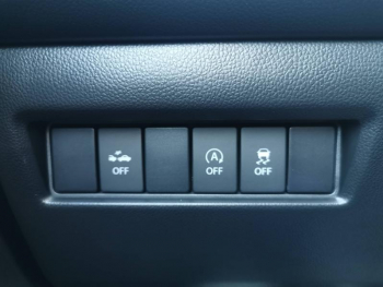 Photo 14 du bon plan SUZUKI Swift 1.2 Dualjet Hybrid 83ch Avantage occasion à 11490 €