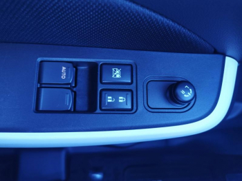 Photo 19 du bon plan SUZUKI Swift 1.2 Dualjet Hybrid 83ch Avantage occasion à 11490 €